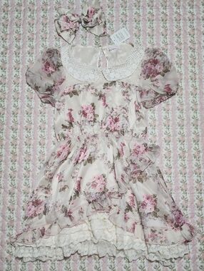 LIZ LISA 🎀 Pink Floral Lace-Trim Ruffle Dress with Bow Brooch
